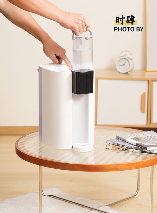 小家电视觉盛宴 水壶、饮水机与净水器的主图拍摄艺术